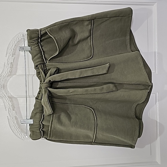 Forever 21+ Army Green Paperbag SweatShirt Shorts Size 2x - Picture 3 of 10